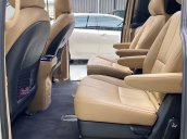 Bán ô tô Kia Sedona 2.2 FL 2018, màu ghi vàng