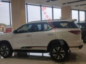 Cần bán Toyota Fortuner năm sản xuất 2020, màu trắng