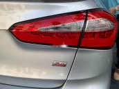 Cần bán xe Kia K3 2.0 năm sản xuất 2015, màu bạc còn mới