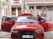 Bán xe Hyundai Elantra đời 2018, màu đỏ chính chủ, 595tr