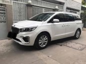 Bán xe Kia Sedona đời 2018, màu trắng, 895 triệu