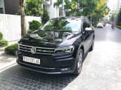 Bán Volkswagen Tiguan đời 2018, màu đen, xe nhập mới chạy 3V km