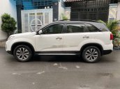 Gia đình bán Kia Sorento đời 2017, màu trắng 