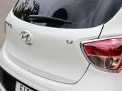 Bán ô tô Hyundai Grand i10 sản xuất năm 2017, màu trắng, giá rẻ