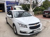 Bán Chevrolet Cruze năm 2017, màu trắng, còn đăng kiểm