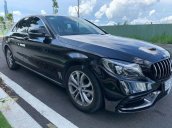 Cần bán gấp Mercedes C200 đời 2015, màu đen còn mới