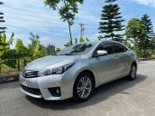 Cần bán lại xe Toyota Corolla Altis đời 2015, màu bạc còn mới 