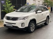 Gia đình bán Kia Sorento đời 2017, màu trắng 