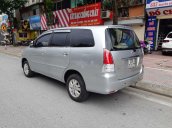 Cần bán lại xe Toyota Innova G sản xuất năm 2010, màu bạc, số sàn, 325 triệu