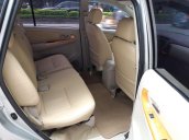 Cần bán lại xe Toyota Innova G sản xuất năm 2010, màu bạc, số sàn, 325 triệu