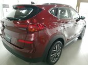 Giao liền tay - giá cực rẻ Hyundai Tucson - giảm tiền mặt - tặng full phụ kiện