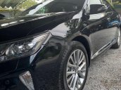 Bán xe Toyota Camry 2.5 Q sản xuất năm 2018, màu đen 