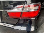 Bán xe Toyota Camry 2.5 Q sản xuất năm 2018, màu đen 