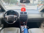 Toyota Altis 1.8AT đời 2010 màu bạc xuất sắc, giá êm