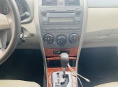 Toyota Altis 1.8AT đời 2010 màu bạc xuất sắc, giá êm