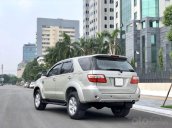 Toyota Fortuner 2.7V 2011