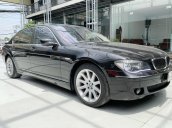 Bán gấp chiếc xe BMW 7 Series: 750Li đời 2005, màu đen, nhập khẩu