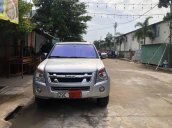 Bán xe Isuzu Dmax sản xuất năm 2010, màu bạc, số sàn