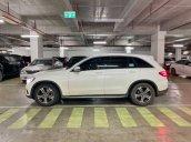 Bán xe lướt: Mercedes GLC200 sản xuất 2018, màu trắng