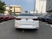 New Mazda 3 giá chỉ từ 669 trả trước 200 triệu - tặng BHVC, giảm 5% LPTB, tặng bộ phụ kiện cao cấp