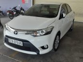 Bán xe Toyota Vios 2017, màu trắng, xe gia đình