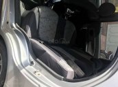 Cần bán Chevrolet Spark LT đời 2011, màu bạc xe gia đình, giá chỉ 115 triệu