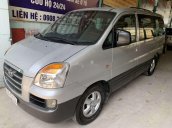 Cần bán gấp Hyundai Grand Starex 2007, màu bạc, nhập khẩu còn mới, giá 260tr