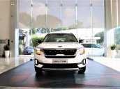 Kia Seltos 1.4 Premium 2020 màu trắng, đưa trước 205 triệu nhận xe