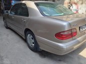 Cần bán xe công vụ Mercedes E240 2001 đăng ký 2002, nhập khẩu, số sàn, giá cực tốt