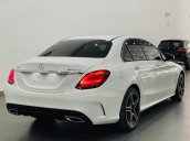 Mercedes C300 AMG 2020, màu trắng, nhập khẩu