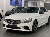 Mercedes C300 AMG 2020, màu trắng, nhập khẩu