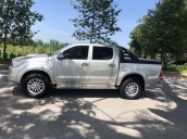 Xe Toyota Hilux sản xuất năm 2014, nhập khẩu còn mới