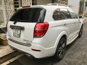 Cần bán xe Chevrolet Captiva LTZ đời 2017, màu trắng 