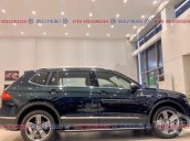 Tiguan Luxury màu xanh rêu ưu đãi trước bạ + tặng phụ kiện đặc biệt - hỗ trợ NH tối đa, đủ màu, giao ngay, LH. Ms Uyên