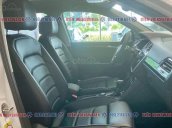 LH ngay để nhận ưu đãi 120tr xe Tiguan Luxury + 1 năm bảo hiểm thân xe, dán phim phủ Nano xe, giao xe ngay tận nhà