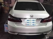 Cần bán lại xe Honda Accord năm sản xuất 2017, màu trắng, nhập khẩu  