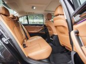 Cần bán xe BMW 5 Series 530i Luxury Line năm sản xuất 2019, màu đen, xe nhập