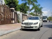 Cần bán gấp Mercedes C200 đời 2010, màu trắng, số tự động, giá 395tr