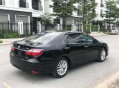 Cần bán Toyota Camry sản xuất 2018, xe của cán bộ cao cấp