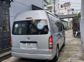 Cần bán lại xe Toyota Hiace đời 2014, màu bạc, nhập khẩu nguyên chiếc