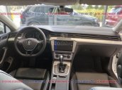 Passat Bluemotion màu bạc, giảm ngay 177 triệu + quà tặng và phụ kiện khác, hỗ trợ ngân hàng lên đến 90%, LH ngay Ms Uyên