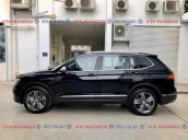 Ưu đãi phí trước bạ + quà tặng phụ kiện chính hãng Tiguan Luxury 2.0TSI màu đen - nội thất kem sang trọng, LH Ms Uyên