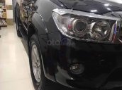 Cần bán lại xe Toyota Fortuner 2.7V 4x4 AT đời 2009, màu đen 