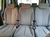 Bán Kia Carnival đời 2009, màu bạc, xe nhập 