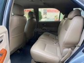 Cần bán Toyota Fortuner V 2009, màu bạc còn mới giá cạnh tranh