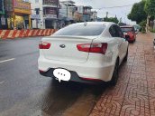 Cần bán lại xe Kia Rio năm sản xuất 2016, màu trắng, nhập khẩu đẹp như mới, giá 400tr