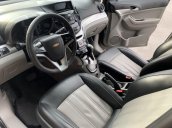 Cần bán gấp Chevrolet Orlando sản xuất 2017, màu xám xe gia đình  