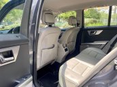 Xe Mercedes GLK300 đời 2009, màu đen còn mới