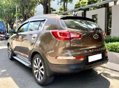 Bán Kia Sportage sản xuất năm 2011 màu nâu, đã đi 48000 km