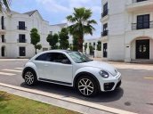 Cần bán xe Volkswagen Beetle Dune 2.0 đời 2018, màu trắng, nhập khẩu nguyên chiếc